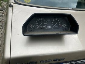 audi 100 turbo budiky s otackomerem