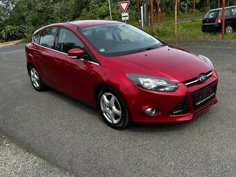 Ford Focus 1.0i 92kw, r.2012, 2.majitel, serviska, STK, top