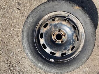 Disky r15 5x100 s pneu 195/65 R15 na dojetí. Levně