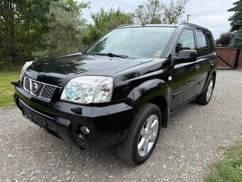Nissan X-trail,4x4,automat,panorama,tažné