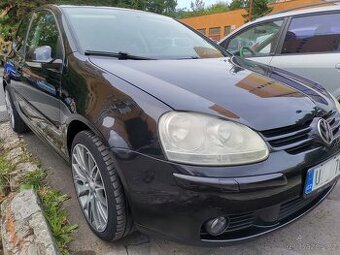 Prodám Golf 5 1,6 Mpi, 75kw,Euro 4, 2008