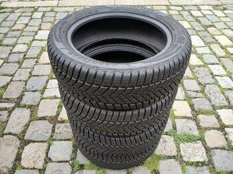 4ks zimních pneumatik GOODYEAR 205/55R17 95V 90%
