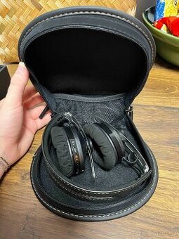 Sennheiser Momentum 2.0 On-Ear Bezdrátová sluchátka