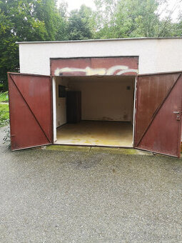 Pronájem větší garáže/skladu 22 m2 - Březinky, Jihlava