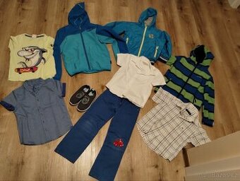 Oblečení (vel. 116 a výš) a přezůvky (vel. 30)