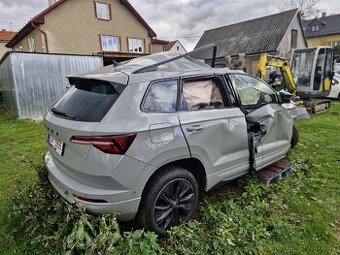 Škoda karoq sportline 1.5tsi prodám díly