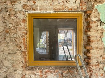 Prodám kvalitní plastové okno s dvojsklem design Oregon