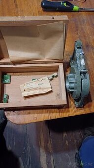 přistroj na meření koleji-železnice