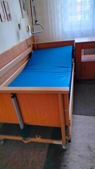 Polohovací zdravotní postel