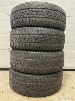 Pirelli Sottozero 3 215/60 R16 95H 4Ks zimní pneumatiky 2023
