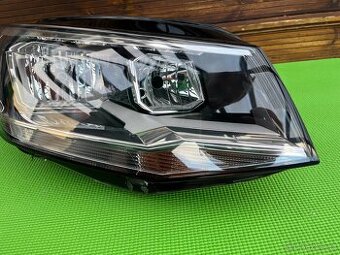 Pravý přední světlomet na Caddy 2K1.941.006A