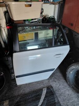 Fabia 2 levé zadní dveře na combi