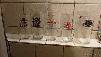 Pivni sklenice, tretinky,pullitry.