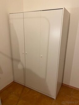 Šatní skříň Ikea Kleppstad