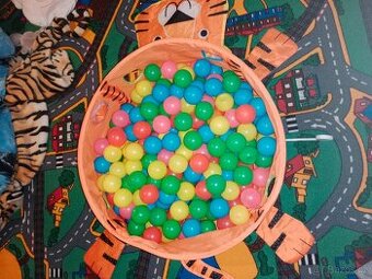 Bazének a balonkami