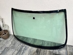 Čelní sklo zelené pruh