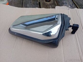 Chromované zpětné zrcátko Mercedes Benz R107 SL.