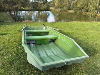 Plastova pramice 350 cm