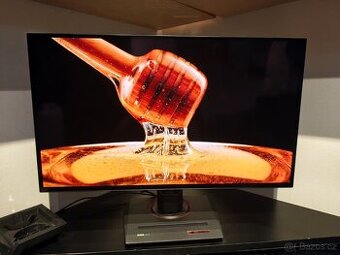 WOLED monitor ASUS ROG Strix XG27AQDMG 240hz