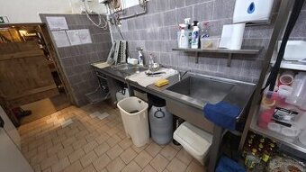 NEREZOVÝ STŮL DLOUHÝ S UMYVADLY - VÝPRODEJ Z HOSPODY