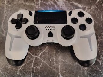 Ovladač na PlayStation 4 - Nový