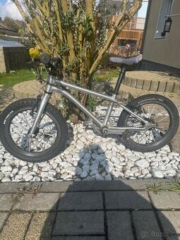 Early rider 16