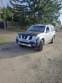 Nissan Pathfinder, 7 mist