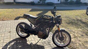 Husqvarna Svartpilen 401 ř.p. A2