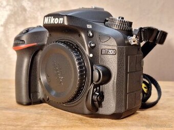 Nikon D7200