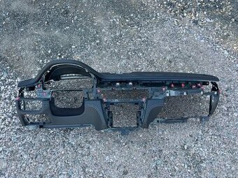 BMW X5/X6 F15/F16 Palubní deska 9276237