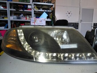 Přední světla s LED denním svícením Passat B5.5