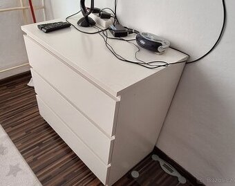 Prodám šuplikovou skříňku