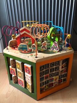 Interaktivní hrací centrum Youniversity zn. B- toys - 1