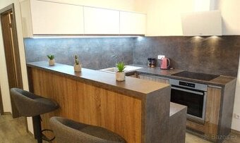 Pronájem prostorného bytu 2+kk - ul. Gagarinova, Znojmo