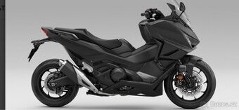 Koupím Honda forza 750 DÍLY