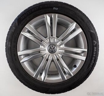 Volkswagen Golf - Originání 17" alu kola - Letní pneu