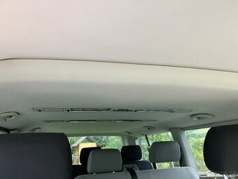 Prodám zachovalý interier vw caravelle t5