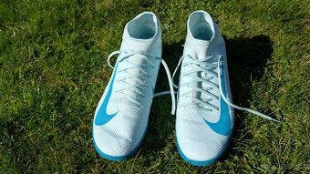 Sálovky Nike Mercurial vel. 44