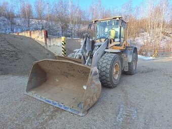 VOLVO L 90 H 4X4