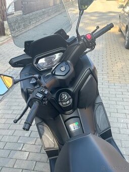 Prodám skútr Yamaha XMAX 125