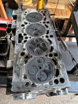 Audi A4 B7 hlava motoru Brd 125kw