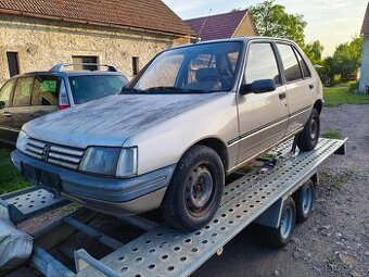 Peugeot 205 automatik
