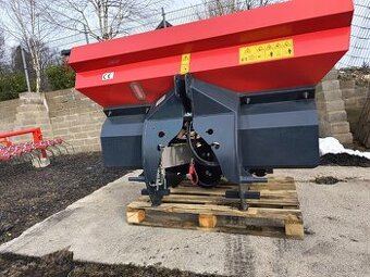 Rozmetadlo hnojiva 1000 l nezávislé hydraulické otevírání