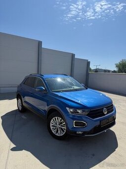 T-Roc 1.0tsi 85kw VÝBAVA JAKO NOVÝ