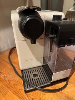 Kávovar nespresso