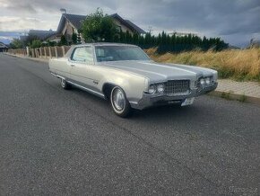 Oldsmobile 98 Ninety-Eight Holiday Rocket 455 V-8 370 hp