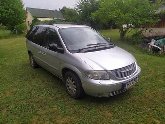 CHRYSLER VOYAGER 2.5 CRD manuál 7 míst.