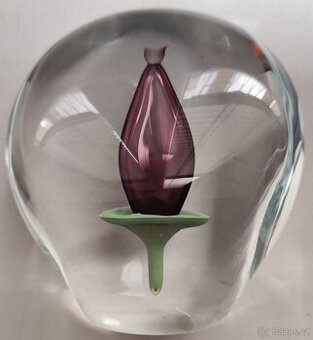 Designové skleněné těžítko Beránek Škrdlovice