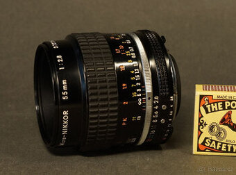 NIKKOR MICRO 2,8/55. Výměnou