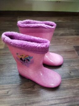 Nové zateplené holínky